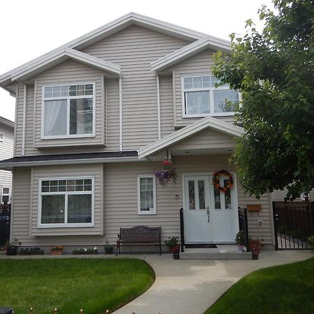 Clean And Quiet 2 Bdr 2 Bthr Private Entrance Entire Guests Suite Near Coquitlam Center Mall And Skytrain Exteriör bild