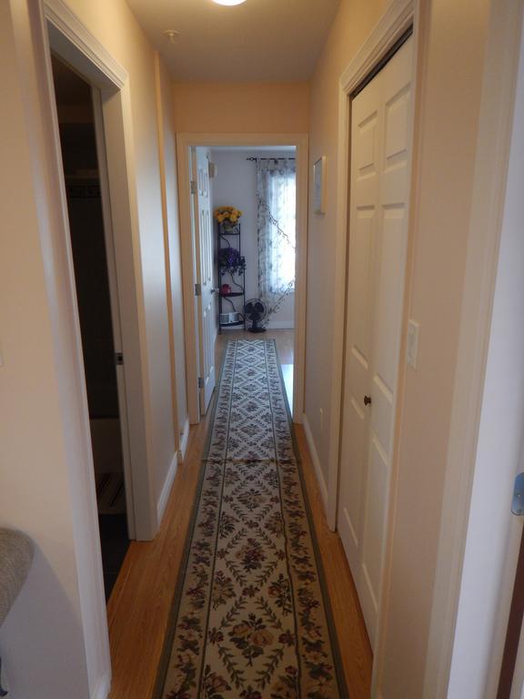 Clean And Quiet 2 Bdr 2 Bthr Private Entrance Entire Guests Suite Near Coquitlam Center Mall And Skytrain Rum bild