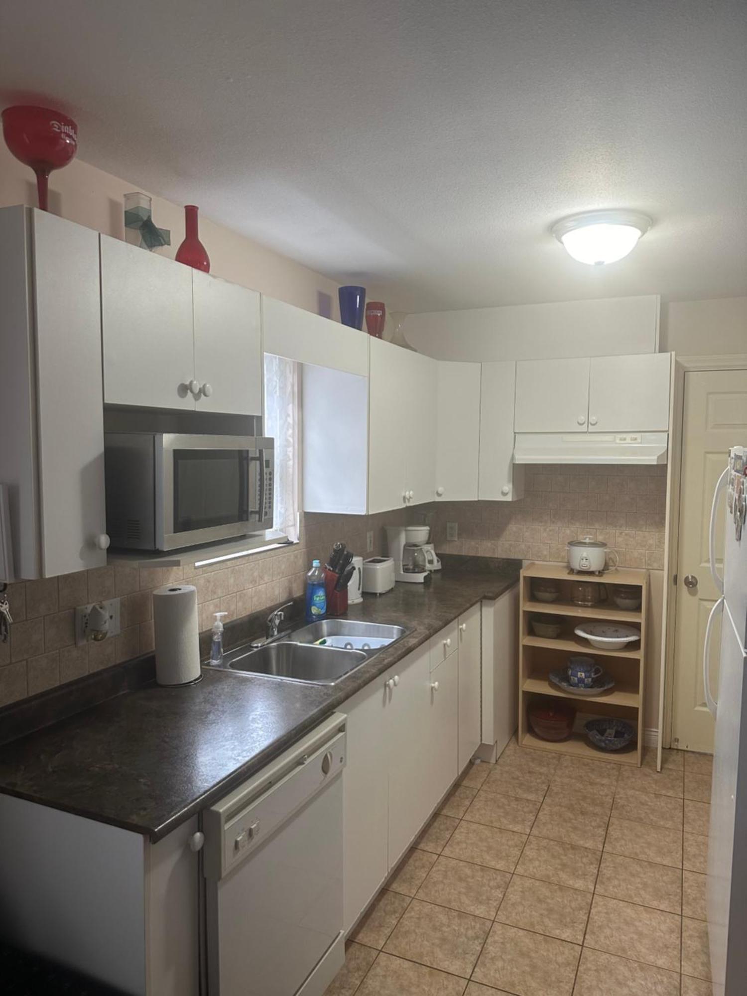 Clean And Quiet 2 Bdr 2 Bthr Private Entrance Entire Guests Suite Near Coquitlam Center Mall And Skytrain Exteriör bild