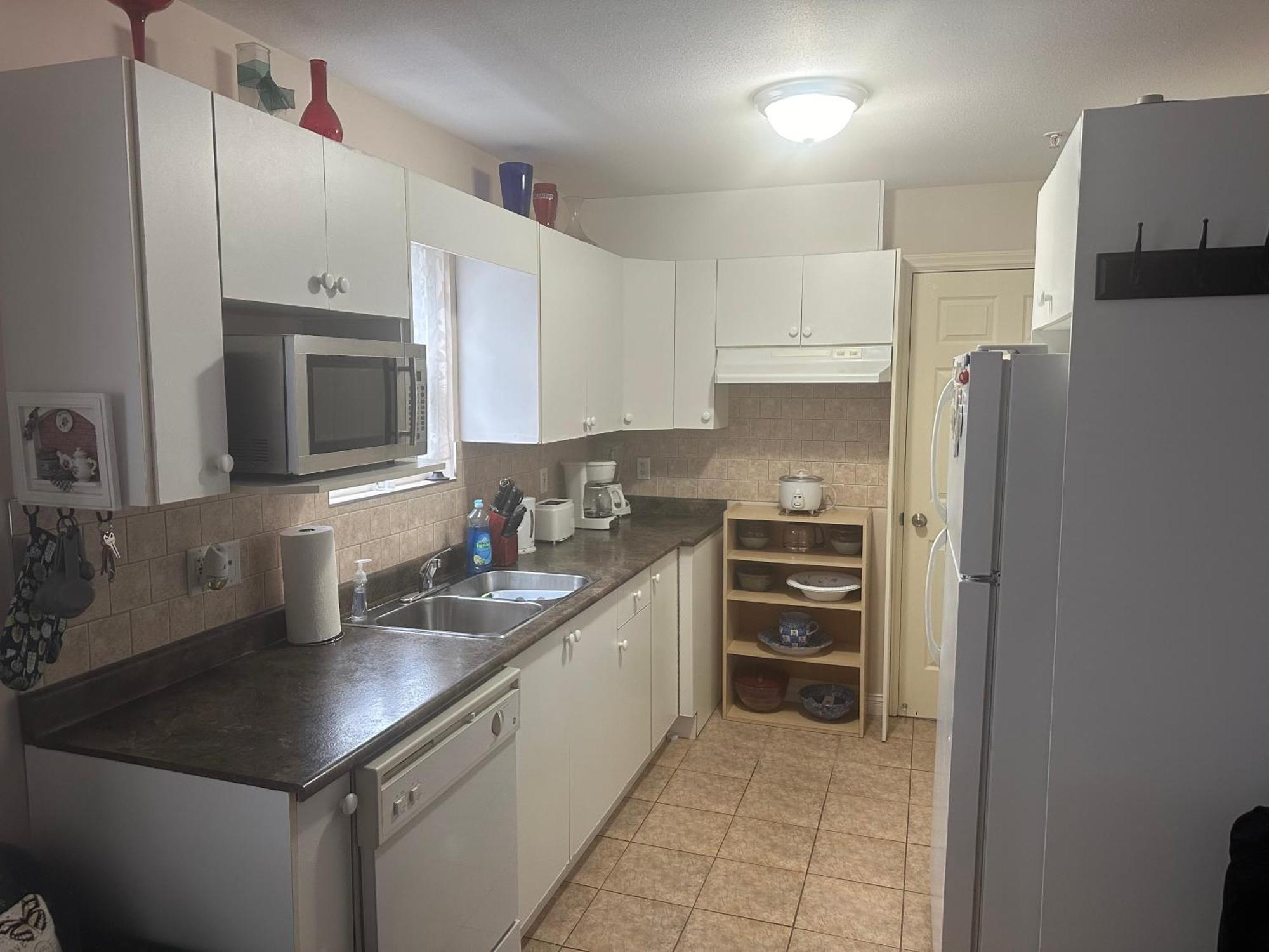 Clean And Quiet 2 Bdr 2 Bthr Private Entrance Entire Guests Suite Near Coquitlam Center Mall And Skytrain Exteriör bild