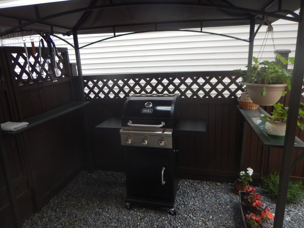 Clean And Quiet 2 Bdr 2 Bthr Private Entrance Entire Guests Suite Near Coquitlam Center Mall And Skytrain Exteriör bild