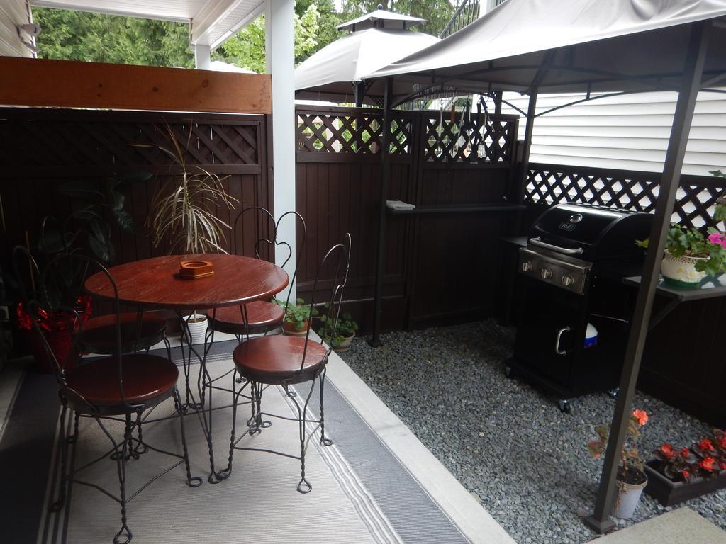 Clean And Quiet 2 Bdr 2 Bthr Private Entrance Entire Guests Suite Near Coquitlam Center Mall And Skytrain Exteriör bild