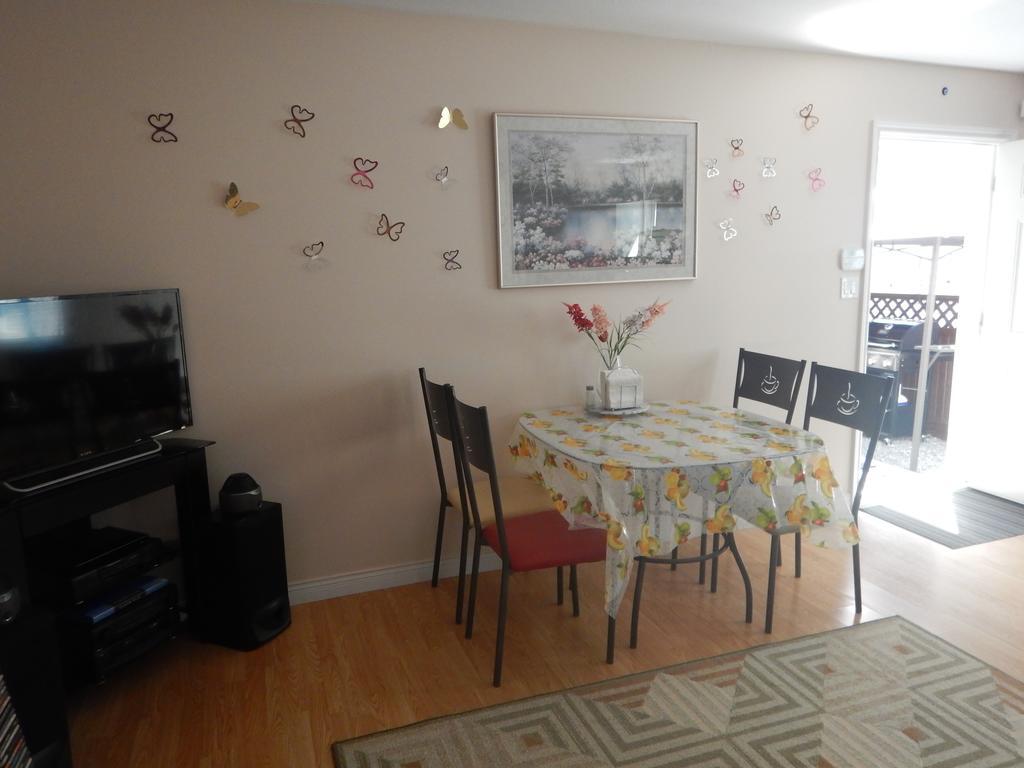 Clean And Quiet 2 Bdr 2 Bthr Private Entrance Entire Guests Suite Near Coquitlam Center Mall And Skytrain Exteriör bild